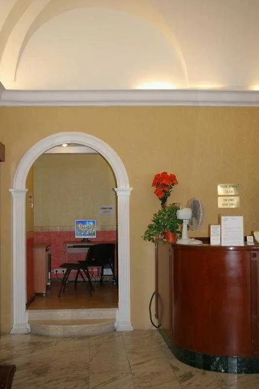 Hotel Acropoli Roma 2*,  İtalya
